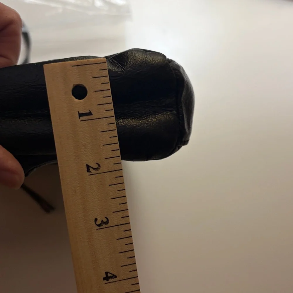 The Sak Crossbody Bag Black Leather - Picture 11 of 11